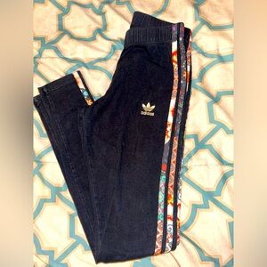 Adidas leggings, XS